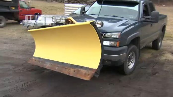  How Much Snow Will Worcester Get?  Plow Drivers Ready to Work - NBC Boston
